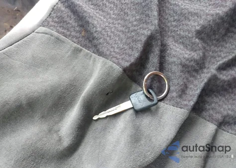 2004 Ford F-350 Lariat/Xl/Xlt from USA, damaged, VIN 1FTSW31S44EC23434